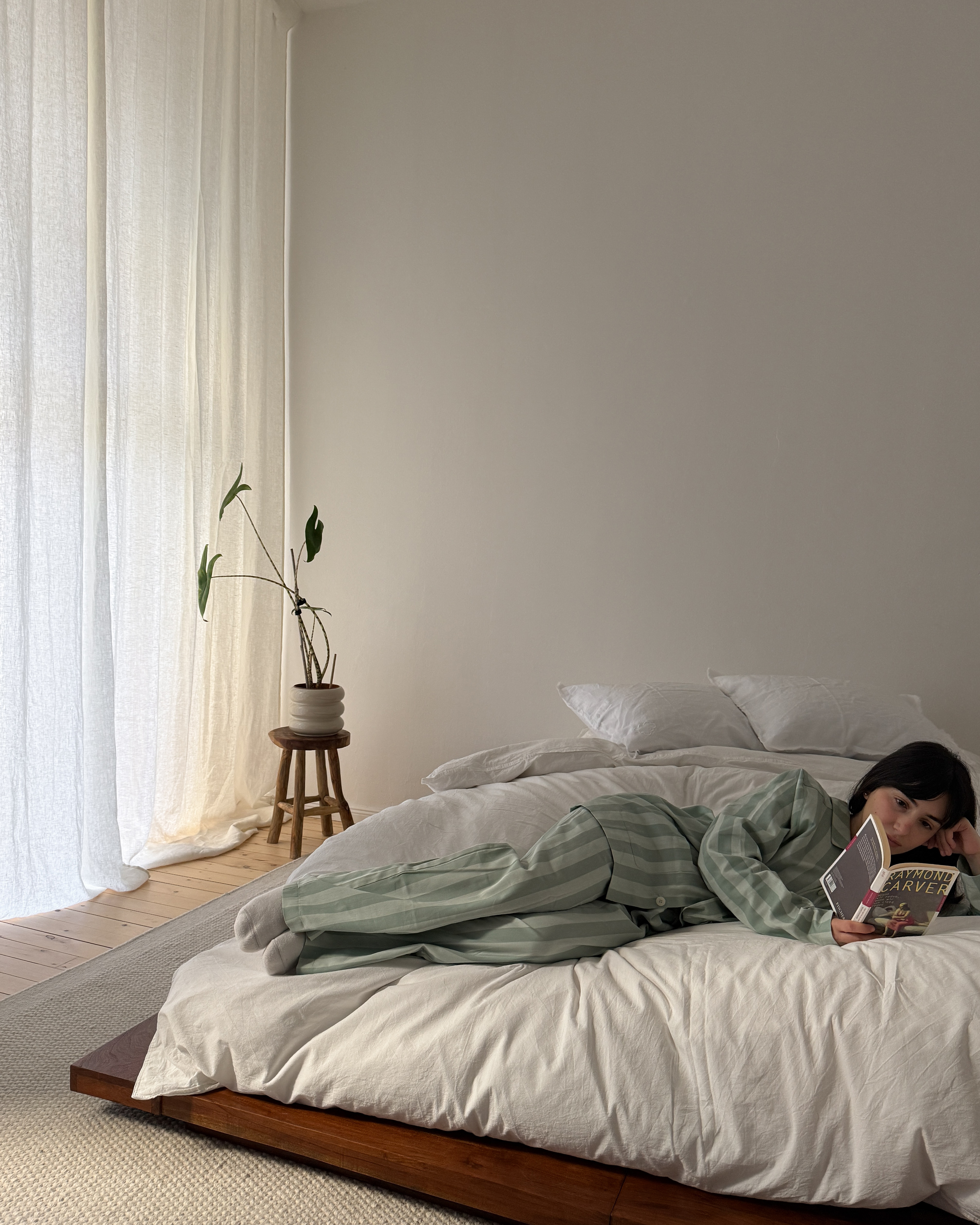 Bedroom | Style your bedroom with fluffy duvets & pillows | HAPPY FLUFFY CLOUD