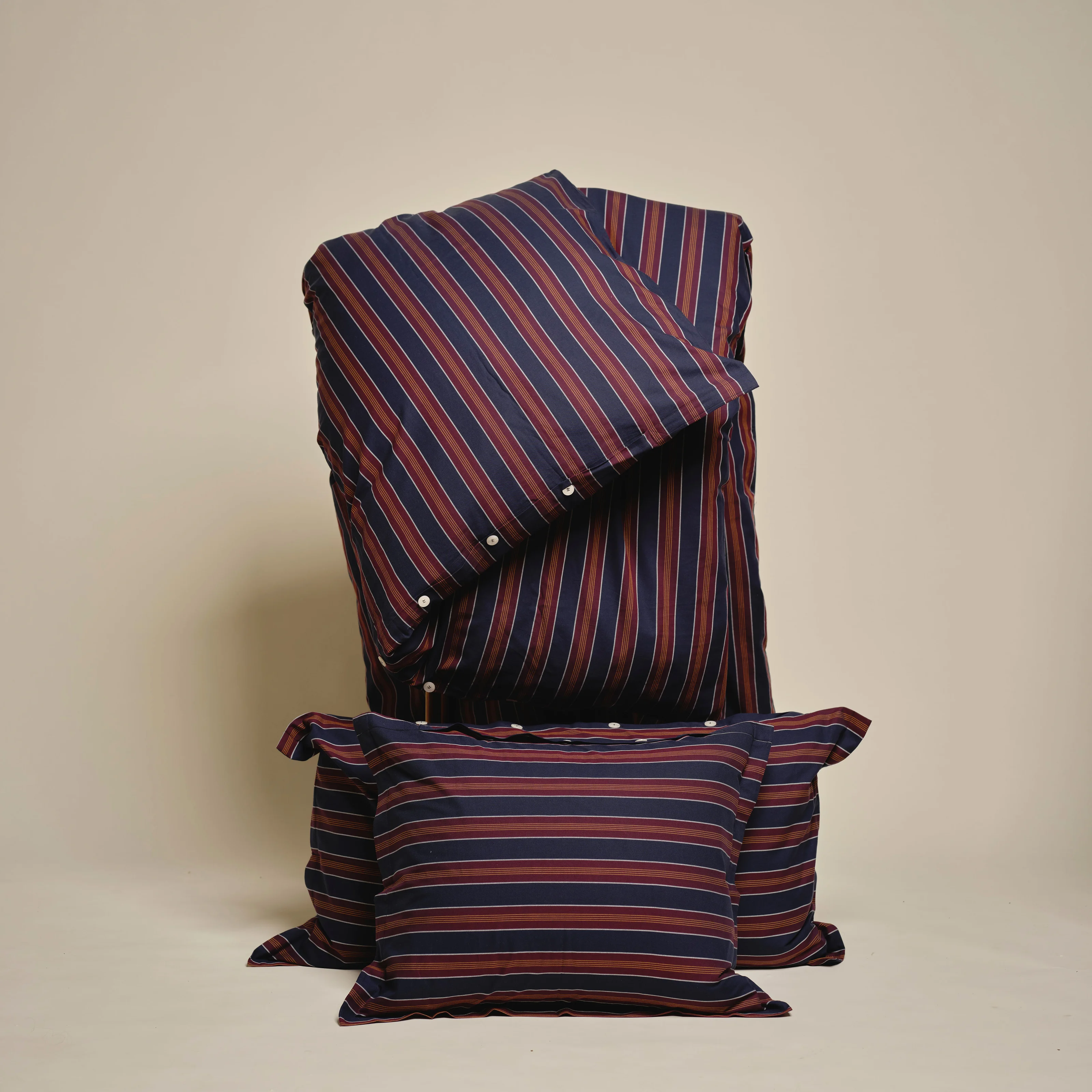 Bed Linen Duvet Cover - Single 140x200cm - Old School Navy & Orange