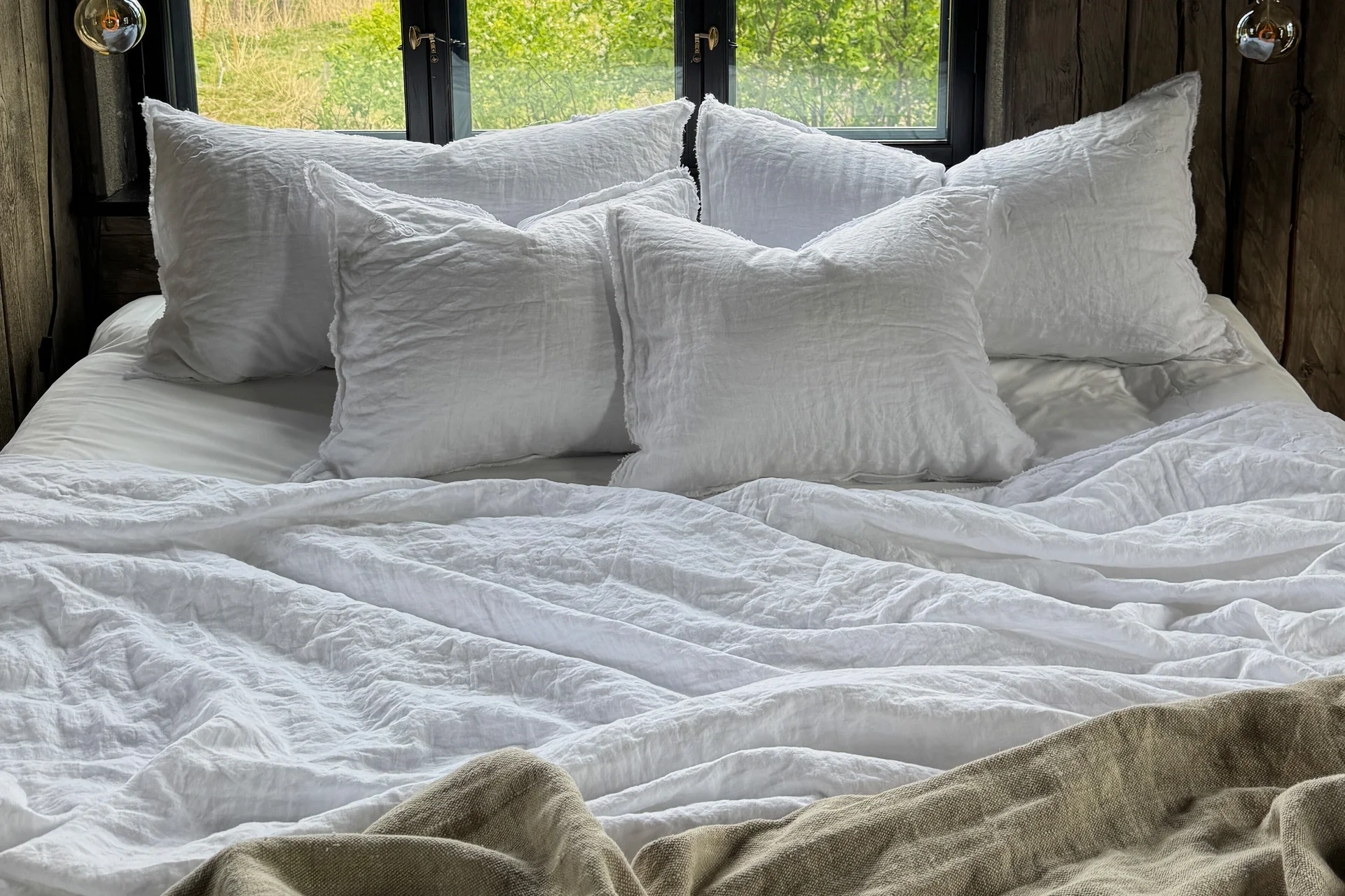 Fluffy Pillow - Bundle