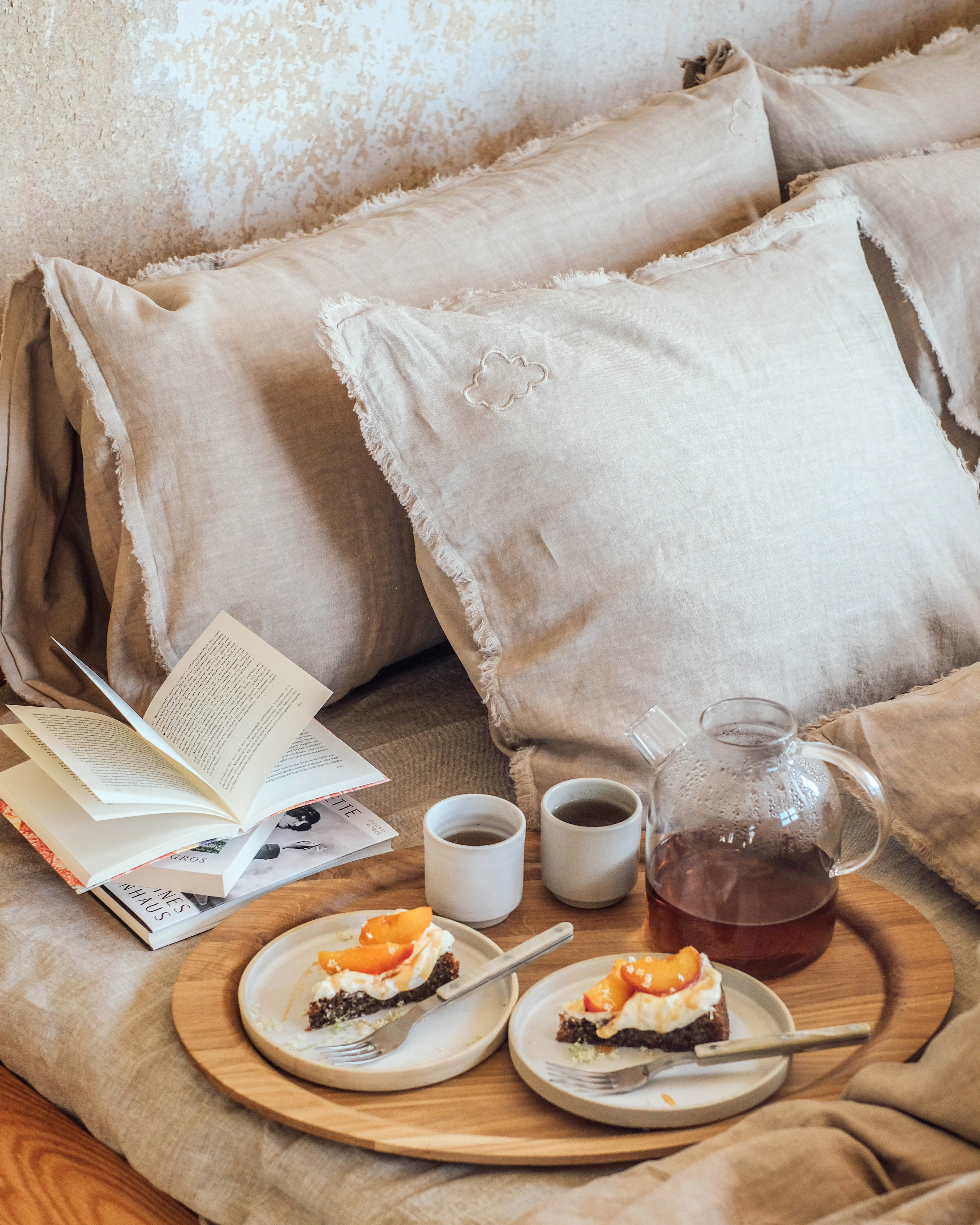 Get inspired by our down comforters and fluffy products | Happy Fluffy Cloud