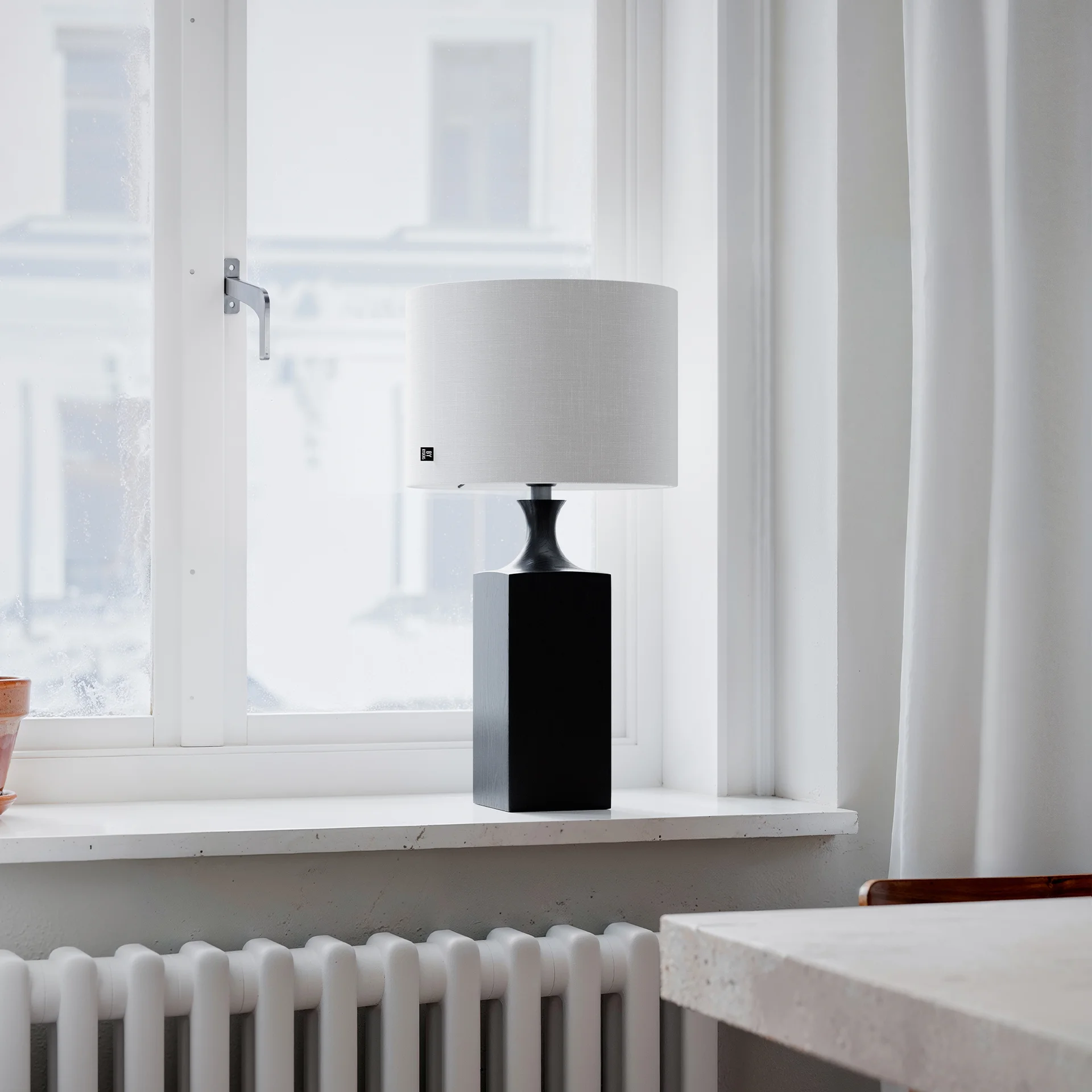 Woody bordslampa