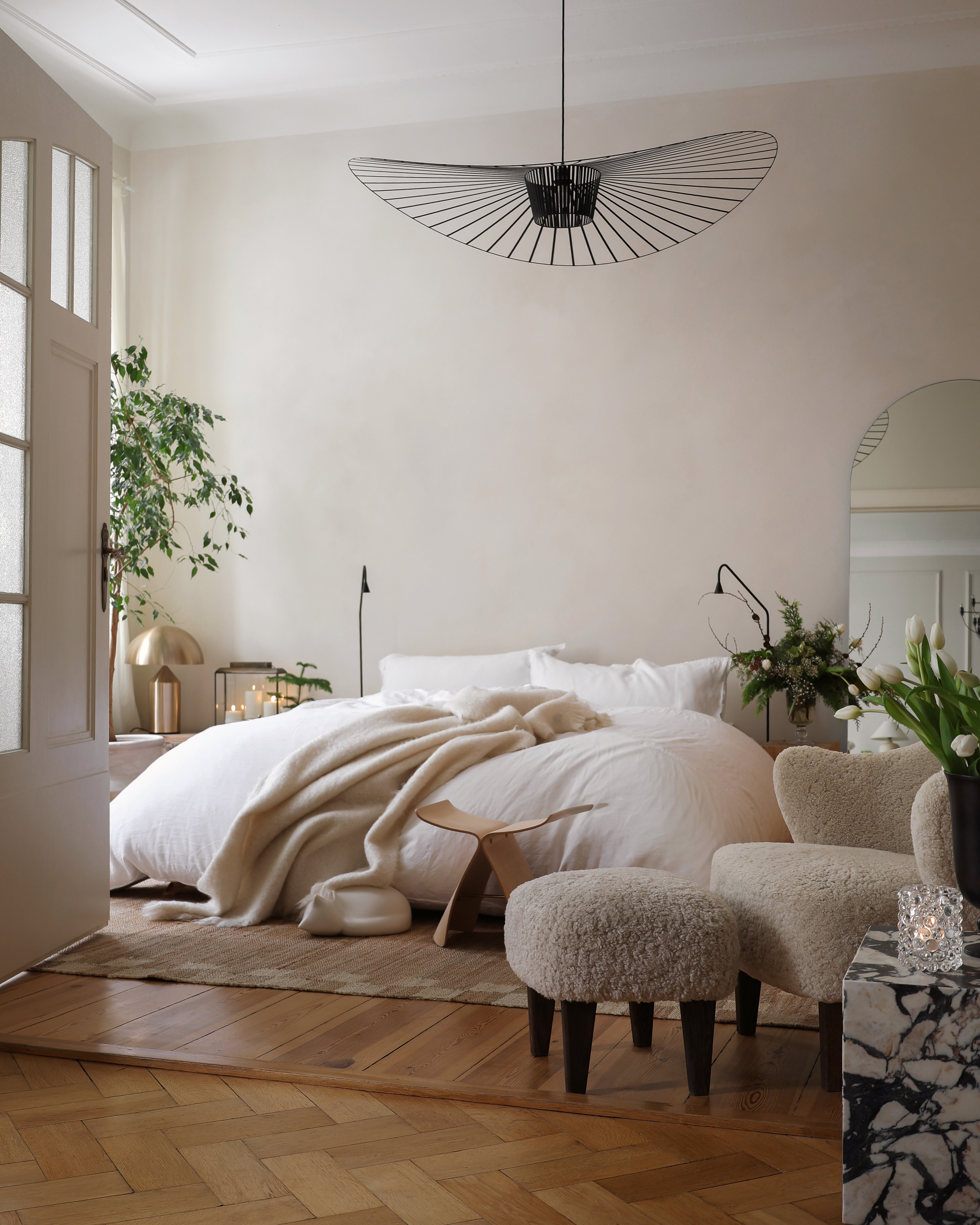 Get inspired by our down comforters and fluffy products | Happy Fluffy Cloud