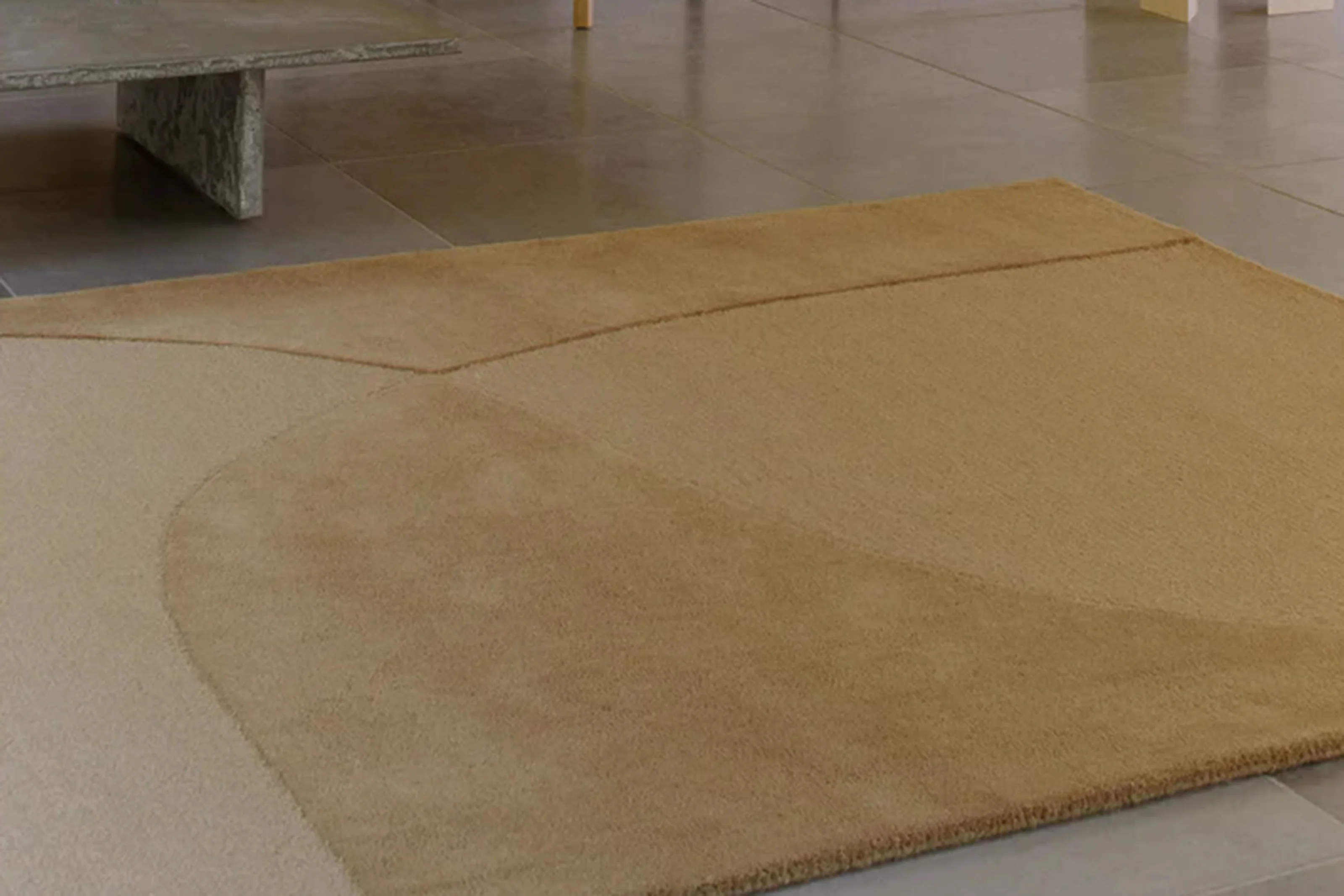 Ullteppe - Split Plains