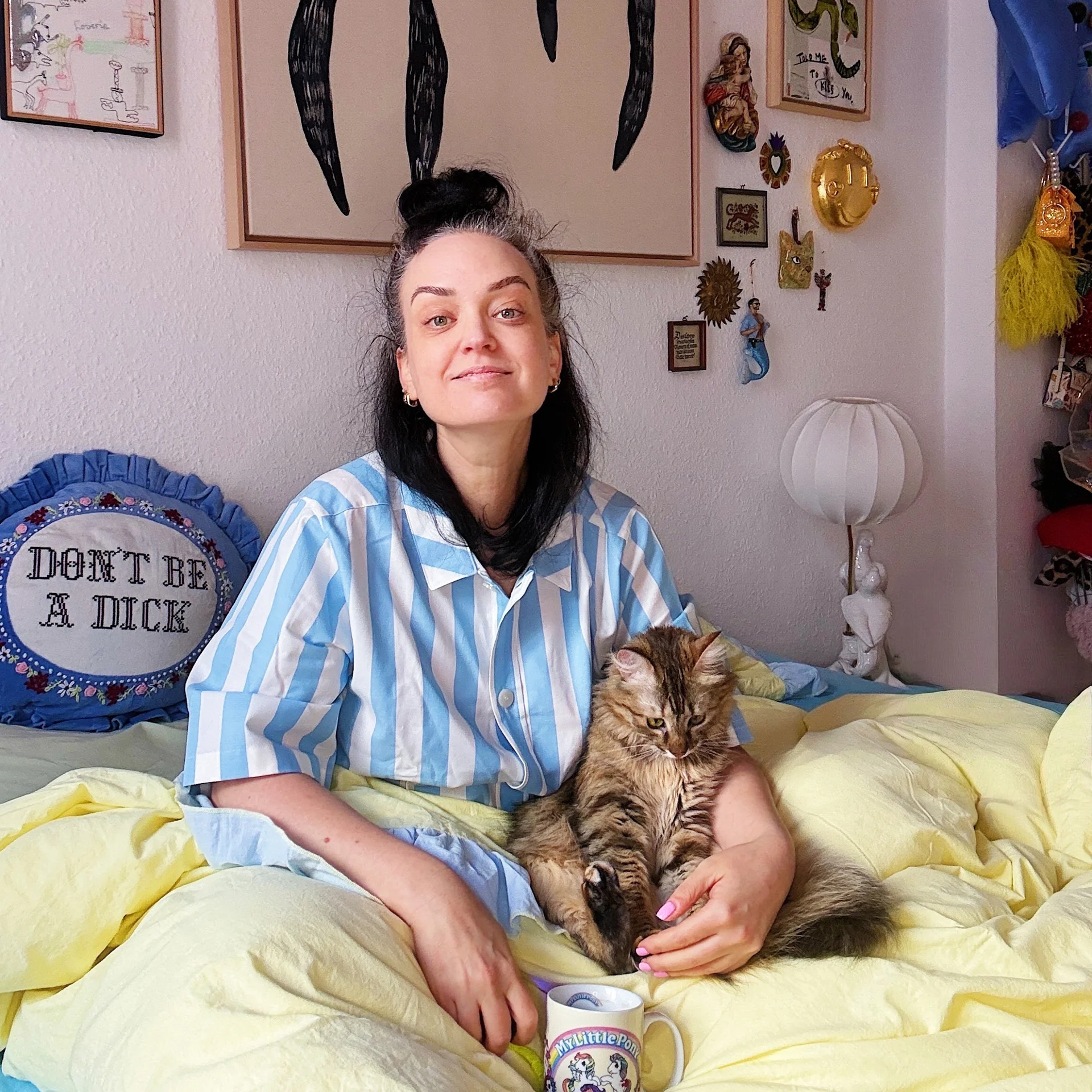 Uno Short - Blue & White