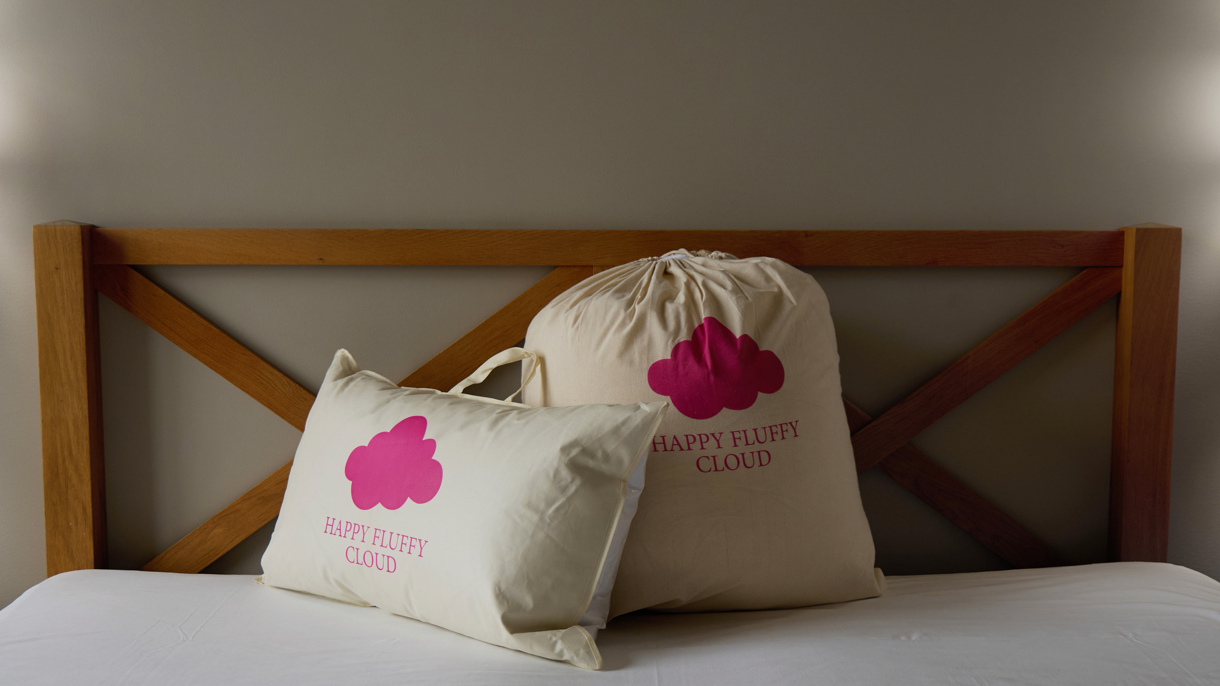 Pyjamas & bedding bundles - duvets, pillows and bed linen | Happy Fluffy Cloud