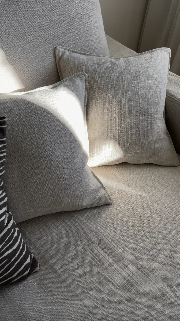 Sweefkudde 45x45cm i Duke Ecru 002.