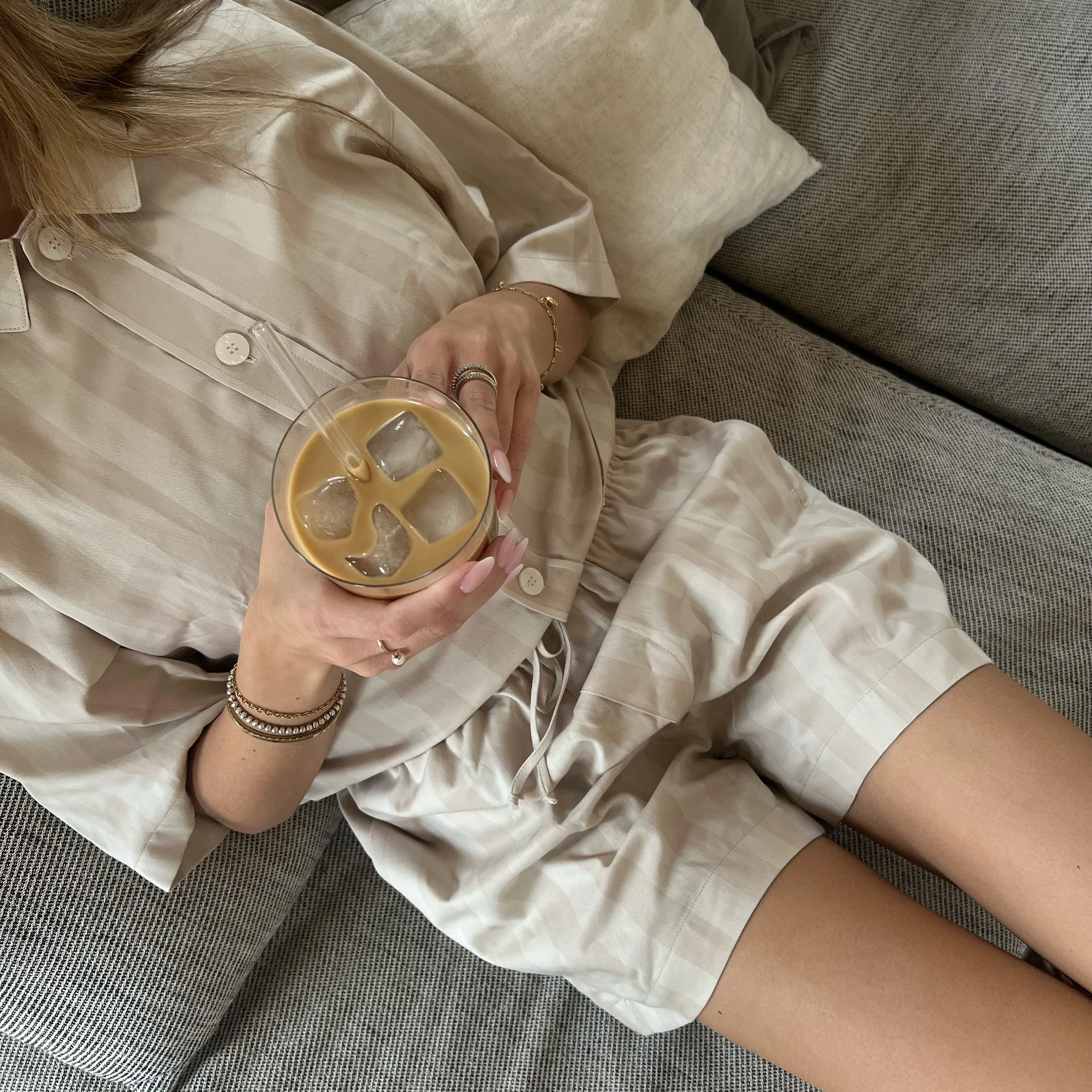 Uno Short - Light Beige & Beige