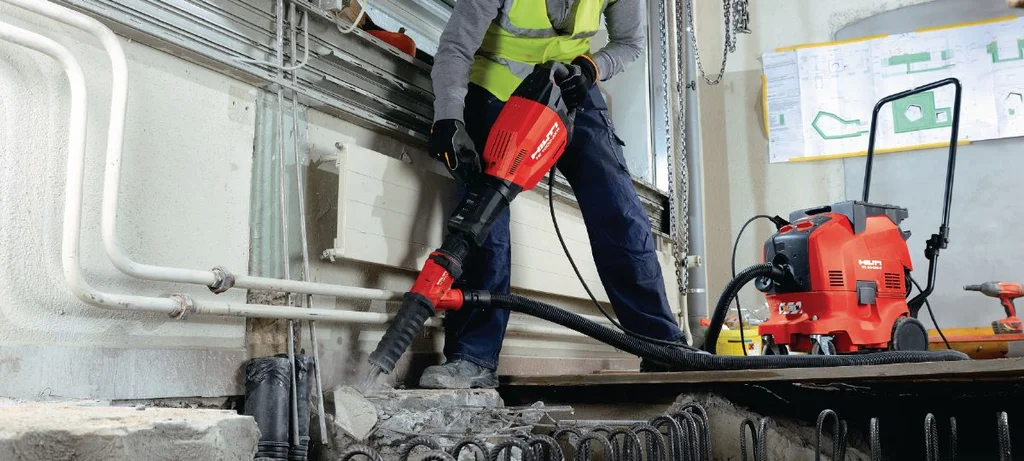 Hilti TE 1000-AVR in use on a demolition job