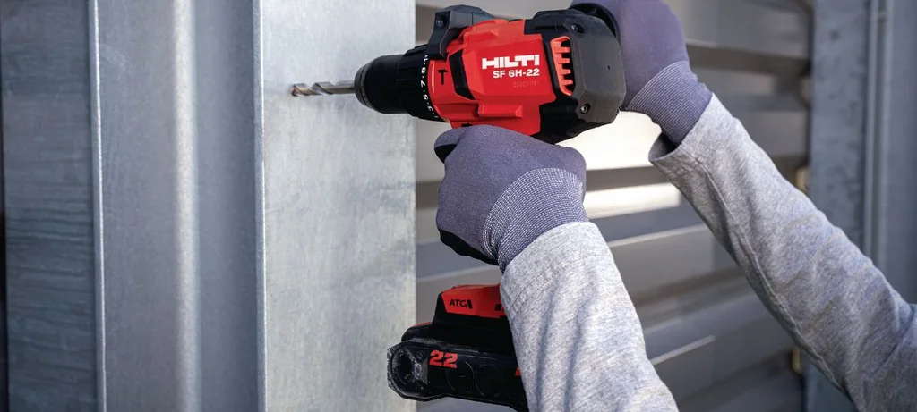 Hilti SF 6H-22 driving screws on site