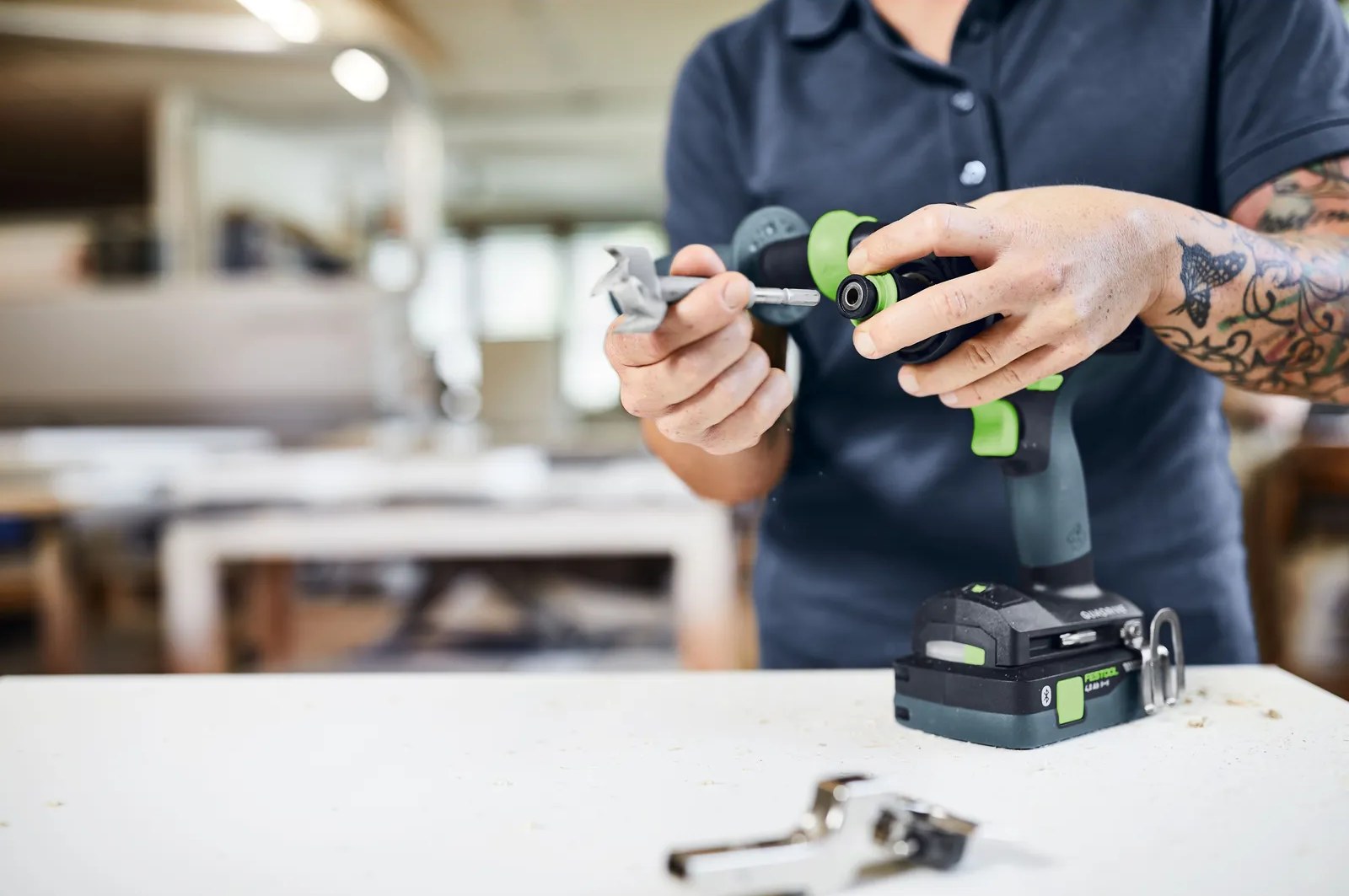 Carpenter changing the chuck on the TPC 18/4