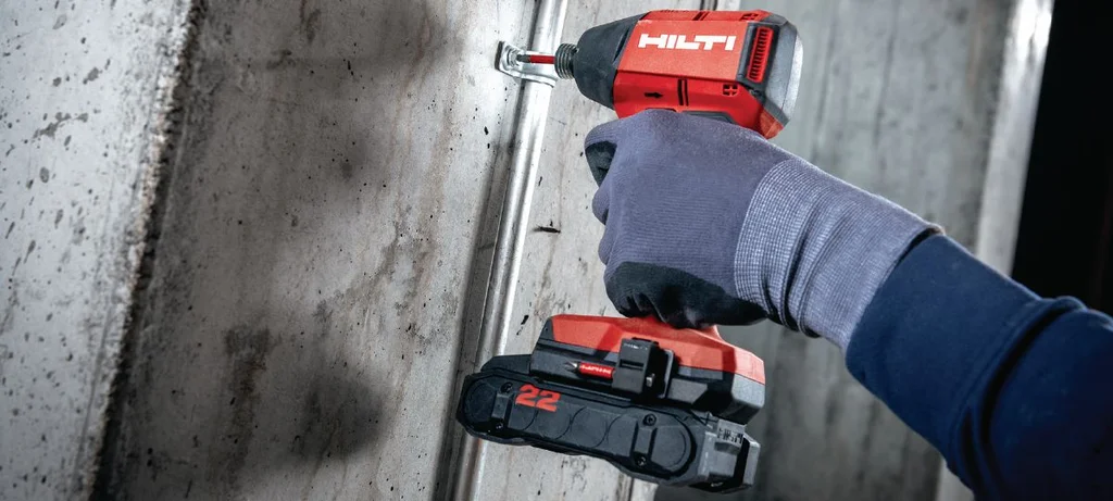 Hilti SID 4-22 in gebruik op de bouwplaats