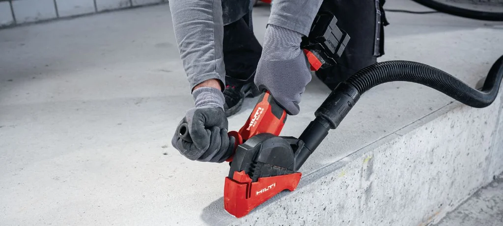 Hilti AG 6D-22-125 slijpt op de bouwplaats