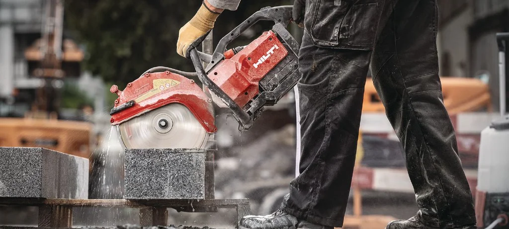 Hilti DSH 700-22 ATC cutting on a street works site