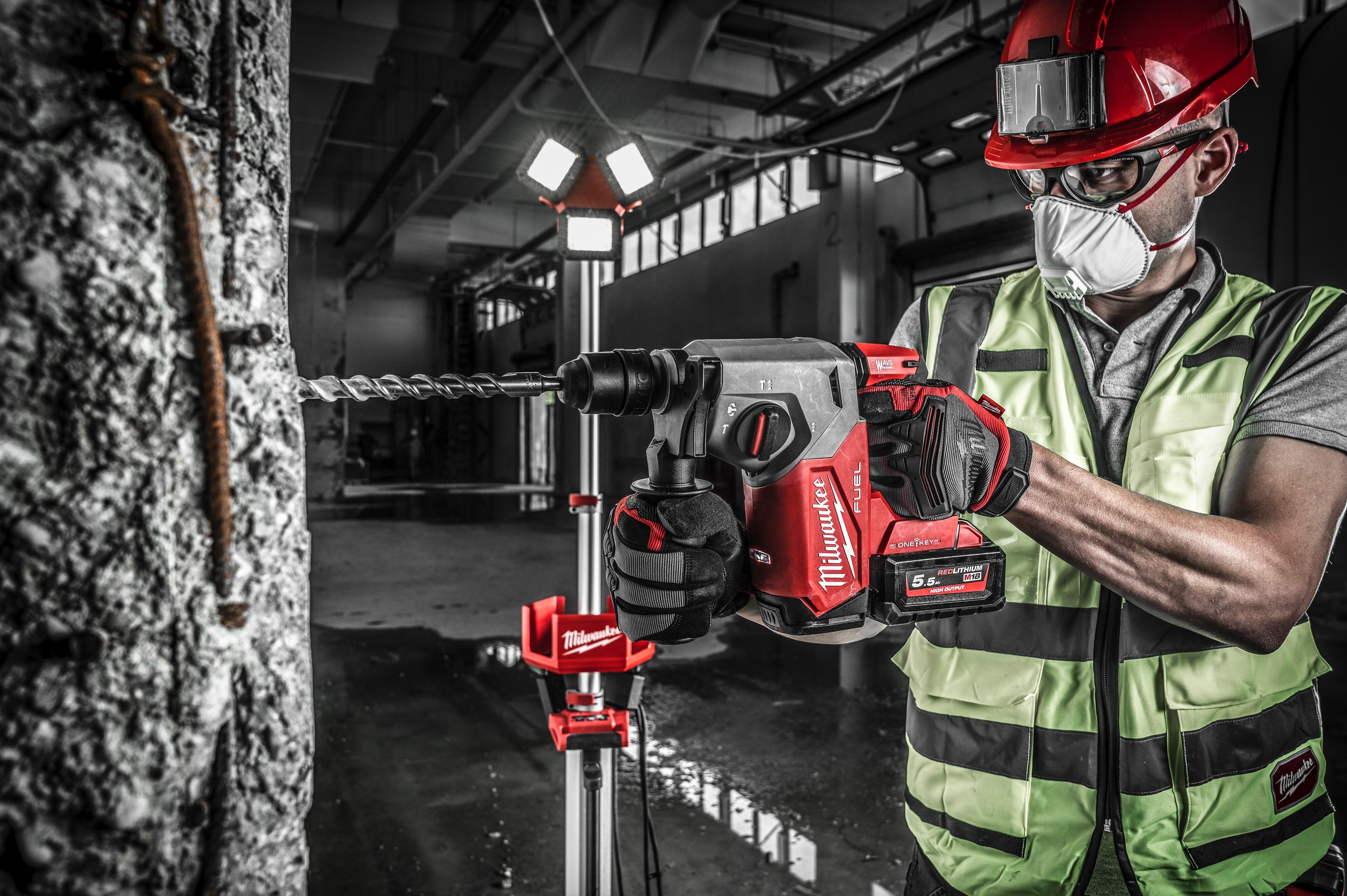 M18 ONEFHX FUEL 26 mm SDS-plus Hammer with FIXTEC and ONE-KEY in use on the job