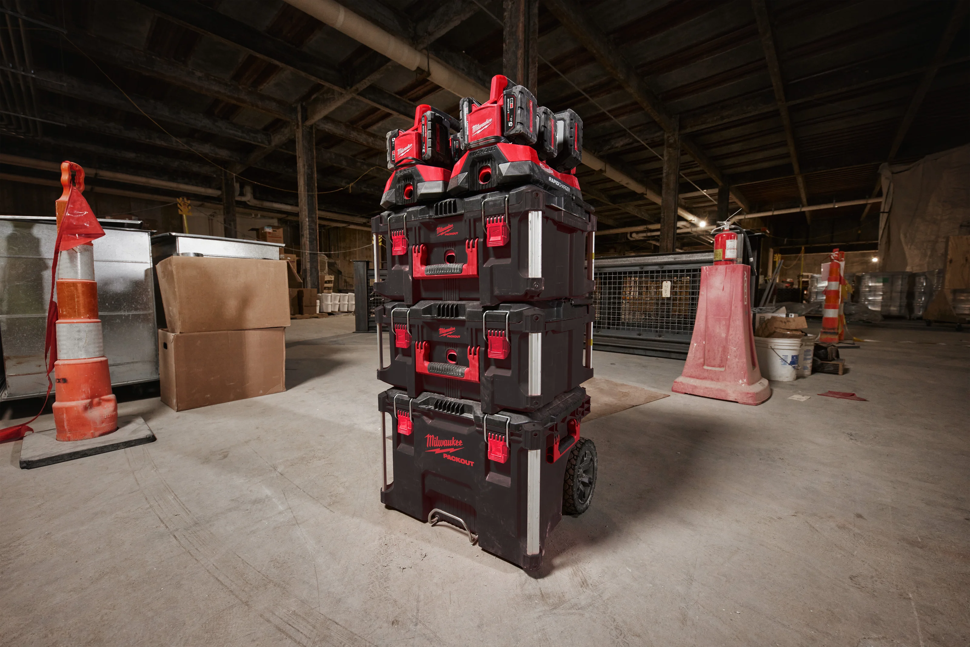 M18 PC6 PACKOUT Six Bay Rapid Charger in use on the job
