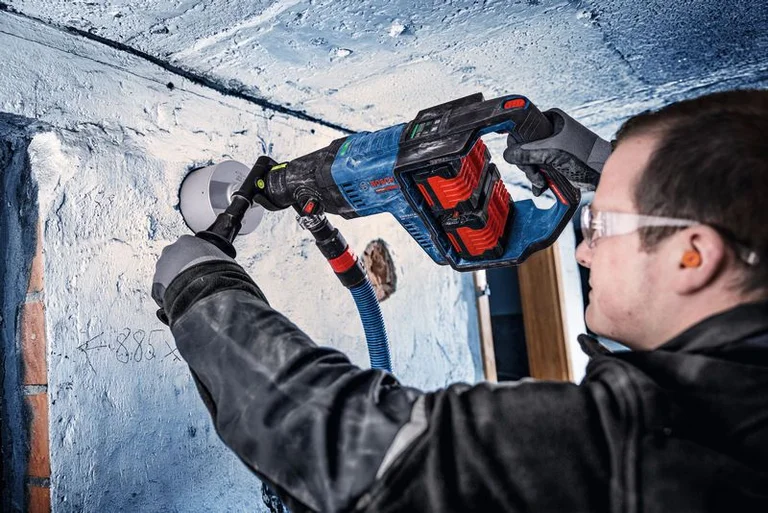 Bosch EXDB18V2-180 in use
