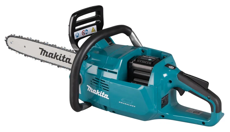 Makita UC011G kettingzaag, driekwartaanzicht van rechts