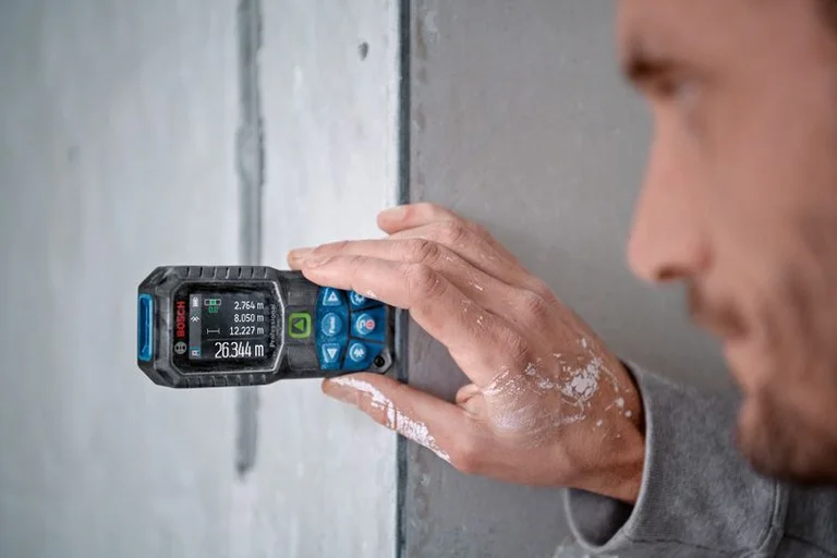 Bosch GLM 50-27 CG i användning