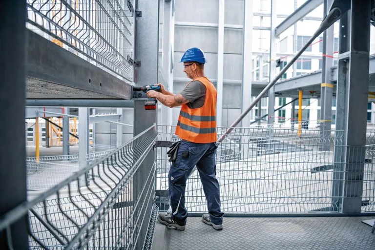 Bosch GDS 18V-1050 HC in gebruik