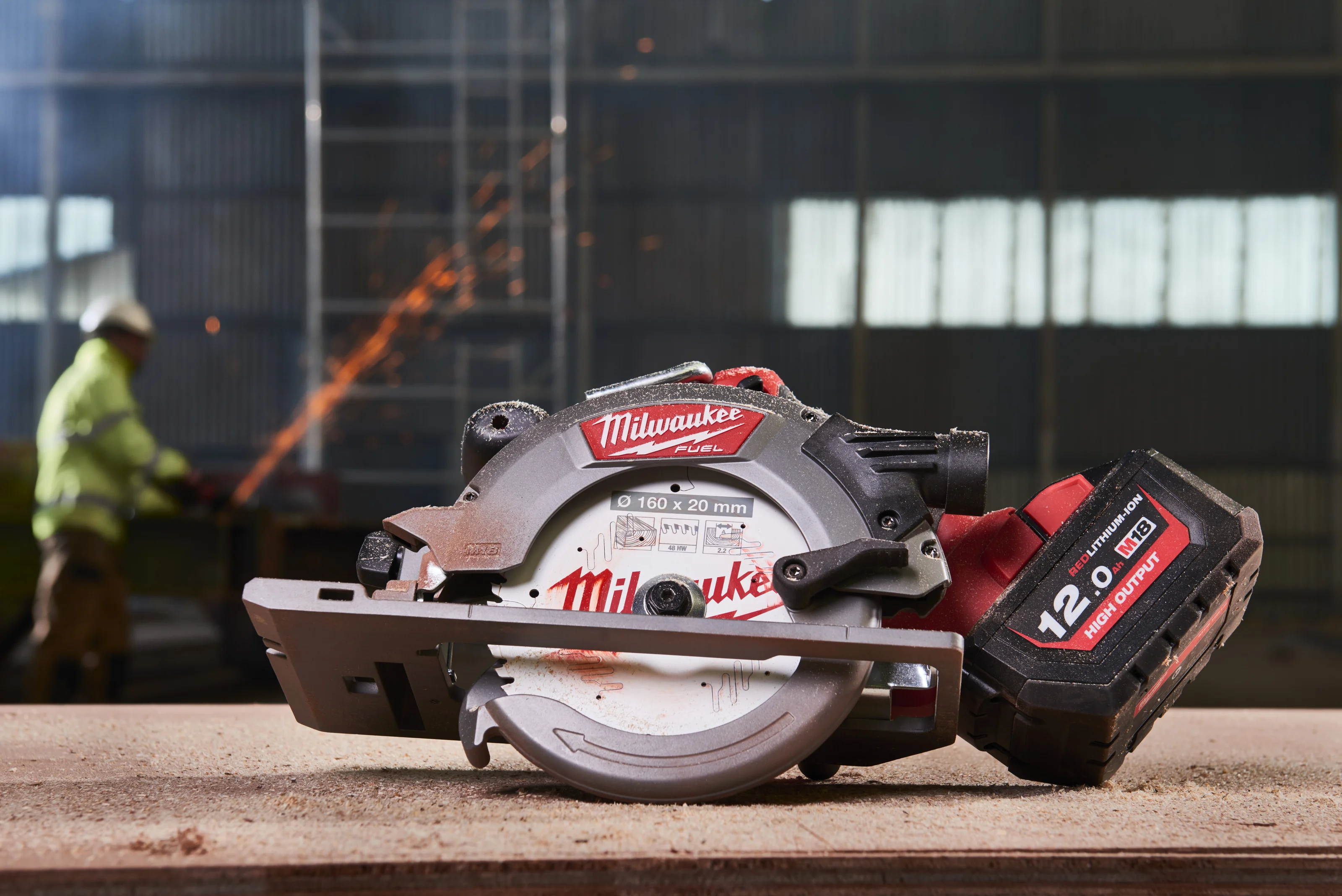 Milwaukee circular saw blade in use